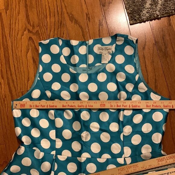 Tally Taylor Designer dress size 18 - Picture 11 of 13